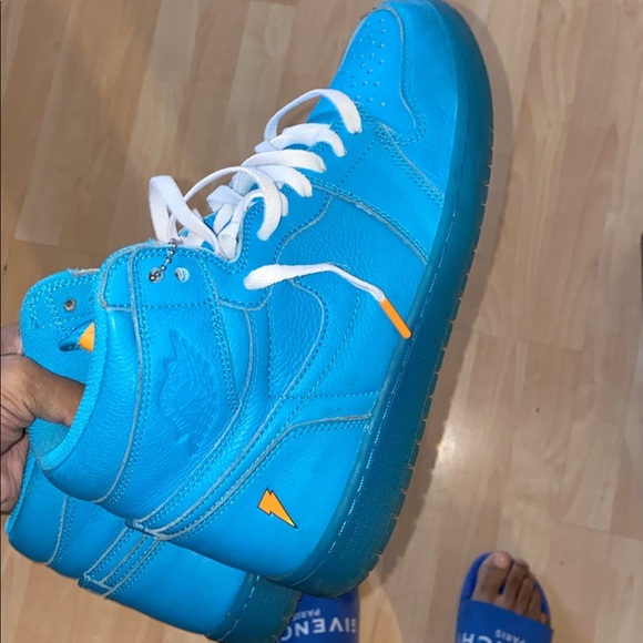 Gatorade Jordan 1s. - Picture 2 of 3